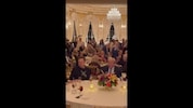 Tesla-CEO Elon Musk nahm am Donnerstag mit der Familie Trump am Thanksgiving-Dinner in ...