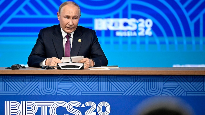 Kremlin leader Vladimir Putin wants to position the BRICS states "against the West" and the US-led world order. (Bild: APA/AFP/Alexander NEMENOV)