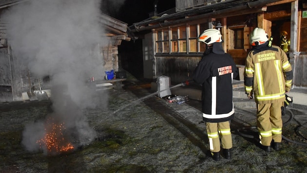 Die Einsatzkräfte in Ginzling hatten alle Hände voll zu tun. (Bild: ZOOM Tirol)