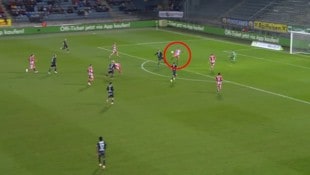 Michael Lang erzielte ein traumhaftes Eigentor.