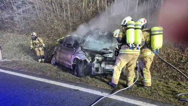 Die Feuerwehr löschte den Brand schnell. (Bild: Freiwillige Feuerwehr Neumarkt)