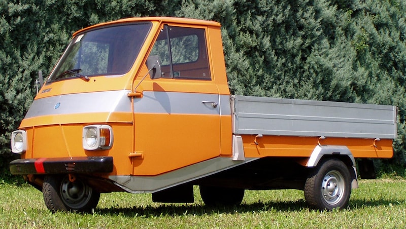 Das Ape Car (ab 1971) hat eine einigermaßen komfortable Kabine, einen 218,9-cm³-Motor und 550 kg Traglast als Transporter, 612 kg mit Ladefläche. (Bild: Camilla Giribardi)