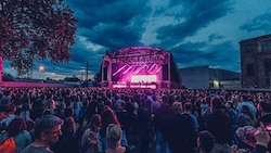 Auch die Open-Air-Konzerte in der Metastadt sind gefährdet. (Bild: Acoda Films)