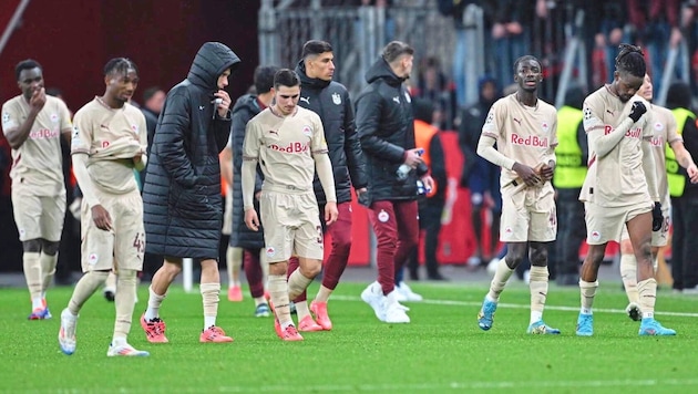 Nach der 0:5-Niederlage in Leverkusen ging es in der Salzburg-Kabine rund. (Bild: GEPA/GEPA pictures)