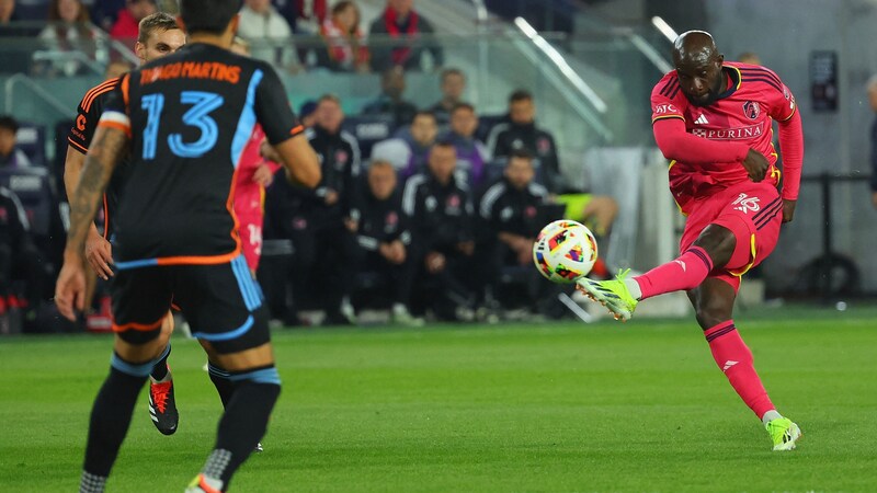 Samuel Adeniran beim Ex-Klub Philadelphia. (Bild: AFP/APA/Getty Images via AFP/GETTY IMAGES/Dilip Vishwanat)