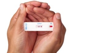 Zu Hause auf Geschlechtskrankheiten wie HIV testen – ist das schlau?