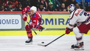 KAC-Ass Johannes Bischofberger ist nach einem Check im Spiel gegen Pustertal out. (Bild: GEPA pictures)