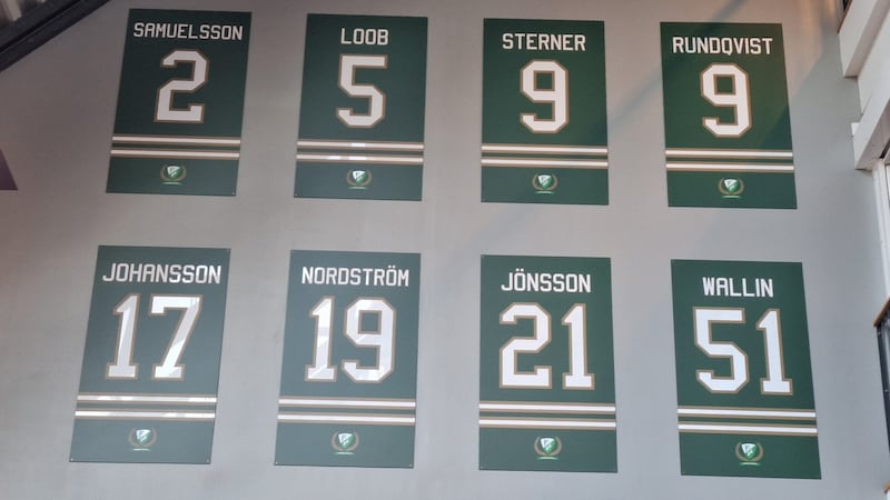 No longer assigned numbers of the traditional club, the who's who of Swedish ice hockey. (Bild: Manuel Grill)