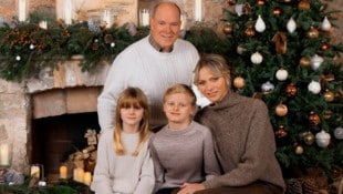 Fürst Albert, Prinzessin Gabriella, Prinz Jacques und Fürstin Charlene  (Bild: Krone KREATIV/Eric Mathon / Fürstlicher Palast)