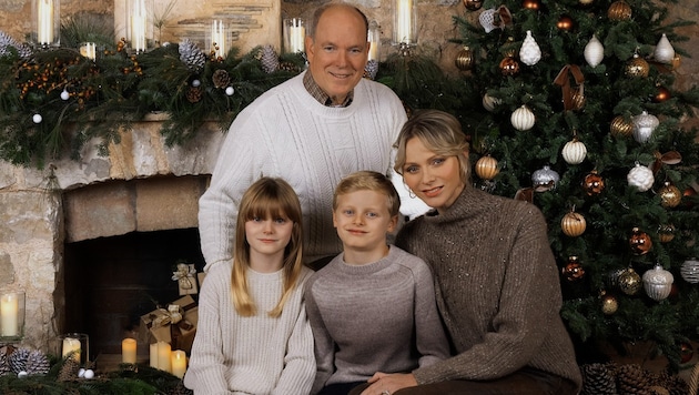 Prince Albert, Princess Gabriella, Prince Jacques and Princess Charlene (Bild: Krone KREATIV/Eric Mathon / Fürstlicher Palast)