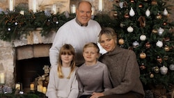 Fürst Albert, Prinzessin Gabriella, Prinz Jacques und Fürstin Charlene  (Bild: Krone KREATIV/Eric Mathon / Fürstlicher Palast)