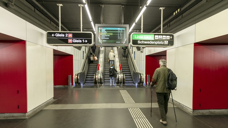 Die Station Schwedenplatz ist eine von drei, deren Bauzustand der Rechnungshof als bedenklich einstuft. (Bild: Wiener Linien / Manfred Helmer)