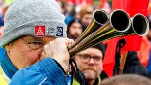 (Bild: APA/AFP/JENS SCHLUETER)