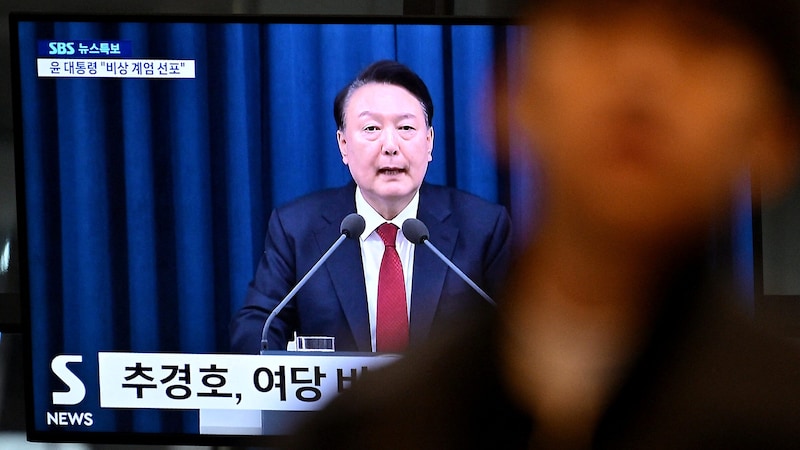 Südkoreas Präsident Yoon Suk Yeol (Bild: APA/AFP/Anthony WALLACE)