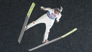 Robert Johansson, der Skispringer mit dem legendären Schnauzbart, hört auf. 