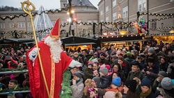 Der Nikolaus kommt mit Kinderkrampussen am Freitag. (Bild: Christkindlmarkt/neumayr)