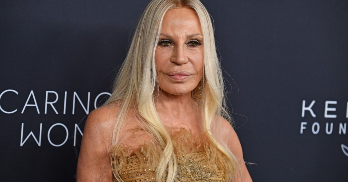 Nicht wiederzuerkennen - Donatella Versace: Wirbel um ihr „neues ...