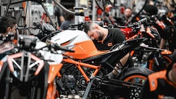 Die Lager von KTM sind voll, von bis zu 130.000 nicht ausgelieferten Motorrädern sit die Rede.  (Bild: Wenzel Markus)