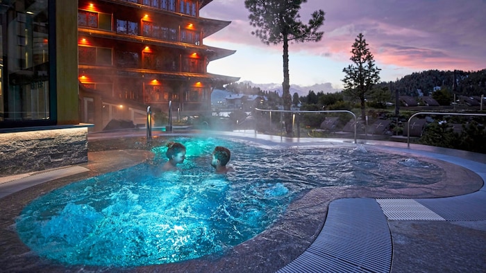 Soothing wellness offers: Whether relaxing in one of the warm pools, ...