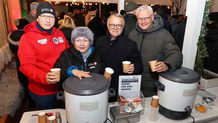 Mayor Steiner and former head of the province Hans Niessl will be at the charity punch today.