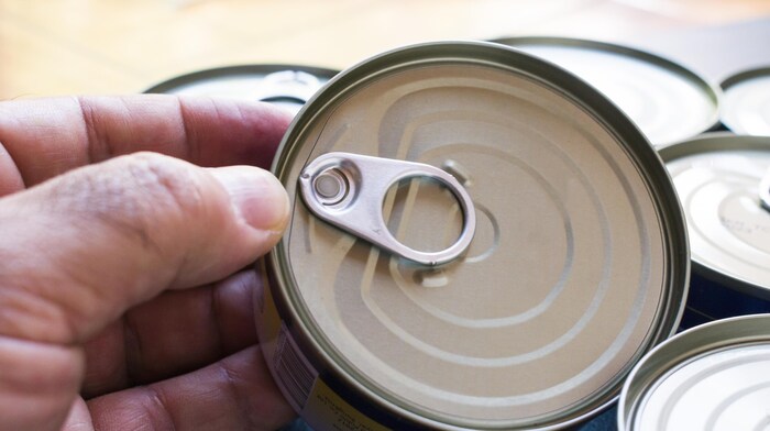 Was macht man mit 50 Dosen Thunfisch? Jausnen? Beim Prozess gab es keine Antworten.