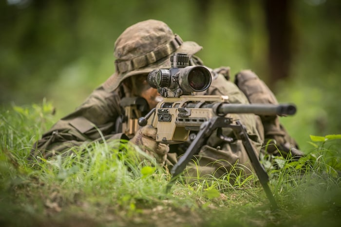 Auch Scharfschützengewehre des Unternehmens aus Kleinraming werden oft angefragt, sie sind von Russland bis Amerika in zahlreichen Einheiten im Einsatz.