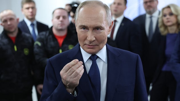 Kremlin leader Vladimir Putin is increasingly relying on North Korea. (Bild: APA/AFP/POOL/Valery SHARIFULIN)