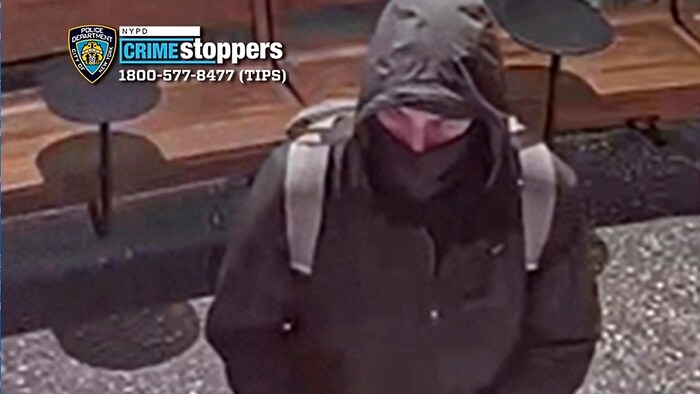 Diese Aufnahme soll aus einer Starbucks-Filiale stammen, wo sich der mutmaßliche Attentäter eine ...