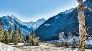 Entlang des malerischen Untertals führen zertifizierte Winterwanderwege. (Bild: Weges )