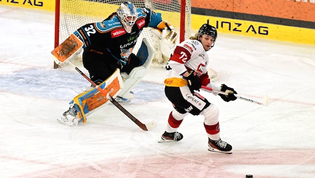 Orrin Centazzo (re.) will den Torfluch gegen die Black Wings brechen. (Bild: Black Wings Linz/Eisenbauer)