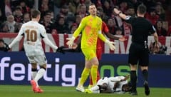 Manuel Neuer sah im Pokalspiel gegen Bayer Leverkusen die Rote Karte. (Bild: AP/ASSOCIATED PRESS)