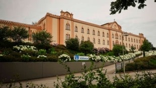 Fünf ehemaligen Schülern des altehrwürdigen Privatgymnasiums Aloisianum am Linzer Freinberg wird der Prozess gemacht (Bild: Scharinger Daniel/Pressefoto Scharinger © Daniel Scharinger)