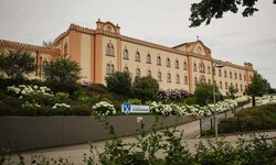 Im Linzer Privatgymnasium Aloisianum verursachte der Vorfall auf der Bildungsreise hohe Wellen.