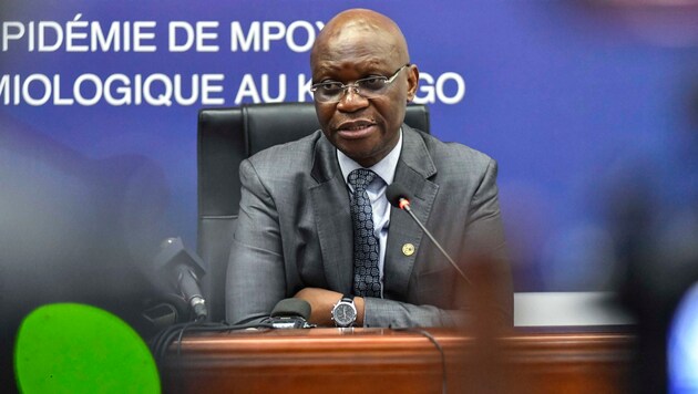 Health Minister Roger Kamba (pictured) does not rule out the possibility that it could be a particularly strong version of seasonal flu. (Bild: Associated Press)