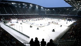 Das Klagenfurter Fußball-Stadion hatte dem KAC kein Glück gebracht – nun spielt man in Huben unter freiem Himmel. (Bild: GEPA pictures)