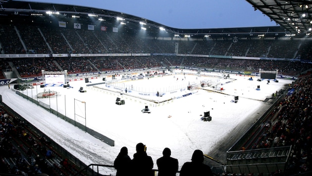 The Klagenfurt soccer stadium had not brought the KAC any luck - now they play in the open air in Huben. (Bild: GEPA pictures)