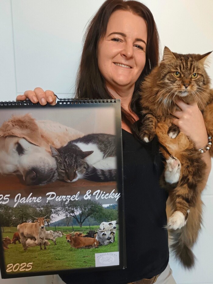 Schöner Kalender von Purzel und Vicky. Heute findet in Vasoldsberg bei Graz übrigens der schöne Weihnachtsmakrt statt.   