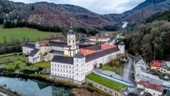 Aus dem Stift Lilienfeld steigen seit Jahrhunder- ten wahrlich lobpreisende Töne in den Himmel über dem Traisental. (Bild: Antal Imre/Imre Antal)