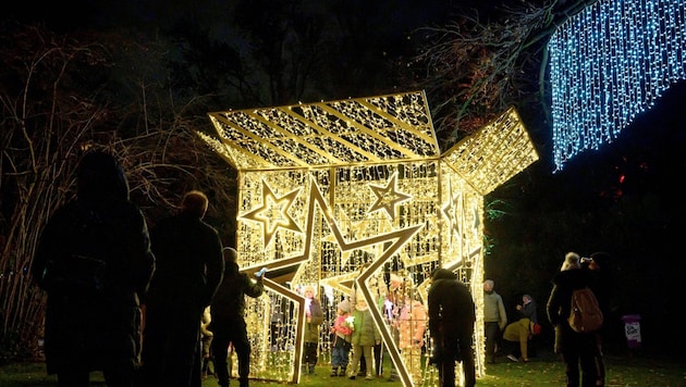 Die Feuerwehren des Abschnittes „St. Pölten Stadt“ laden noch heute zu „Weihnachten im Park“. (Bild: Molnar Attila/Attila Molnar)