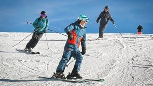 Mit 100 Jahren ist Gottfried Pistumer regelmäßig im Winter auf den Skipisten anzutreffen.  (Bild: Wallner Hannes)