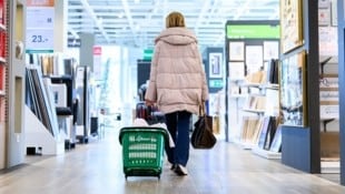 Im Jänner oder spätestens Februar schließen die verbliebenen 17 Kika/Leiner-Filialen in Österreich. (Bild: MAX SLOVENCIK / APA / picturedesk.com)