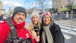 Für die „Krone“ vor Ort in Paris: Imre Antal (Fotos), Jana Pasching (krone.tv) und Hannah Michaeler (Redakteurin) (Bild: Antal Imre)