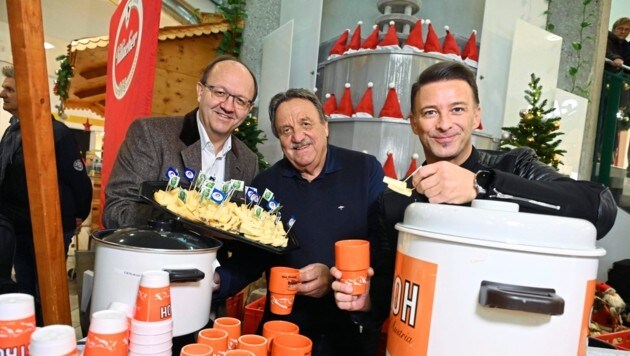 Kärntnermilch-Chef Helmut Petschar, Otto Lobenwein und Sänger Marco Ventre. (Bild: Evelyn Hronek/EVELYN HRONEK)