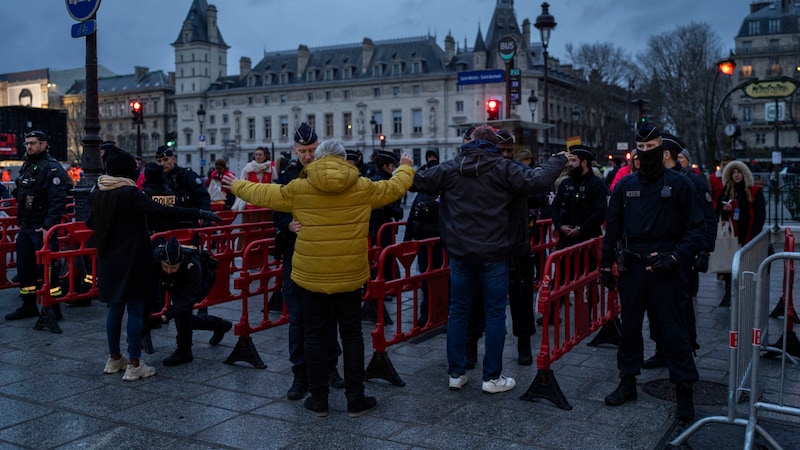 Strict security checks (Bild: AP)