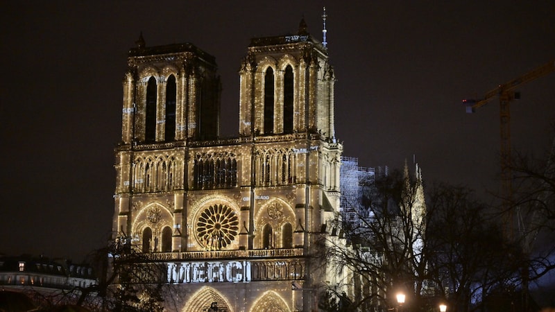 A cathedral says "Merci": the impressive opening ceremony on Saturday evening. (Bild: Imre Antal)