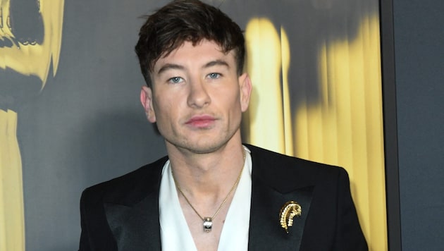 Barry Keoghan defends himself against abuse from fans after his love break-up with Sabrina Carpenter. (Bild: APA/AFP/VALERIE MACON)