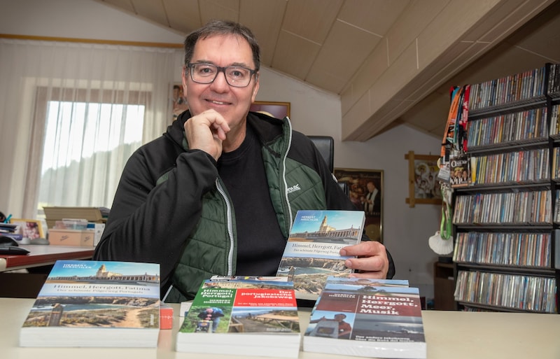 Hirschler ist begeisterter Pilger. Mit viel Humor beschreibt er bereits in drei Büchern seine Wanderungen.  (Bild: Doris_SEEBACHER)