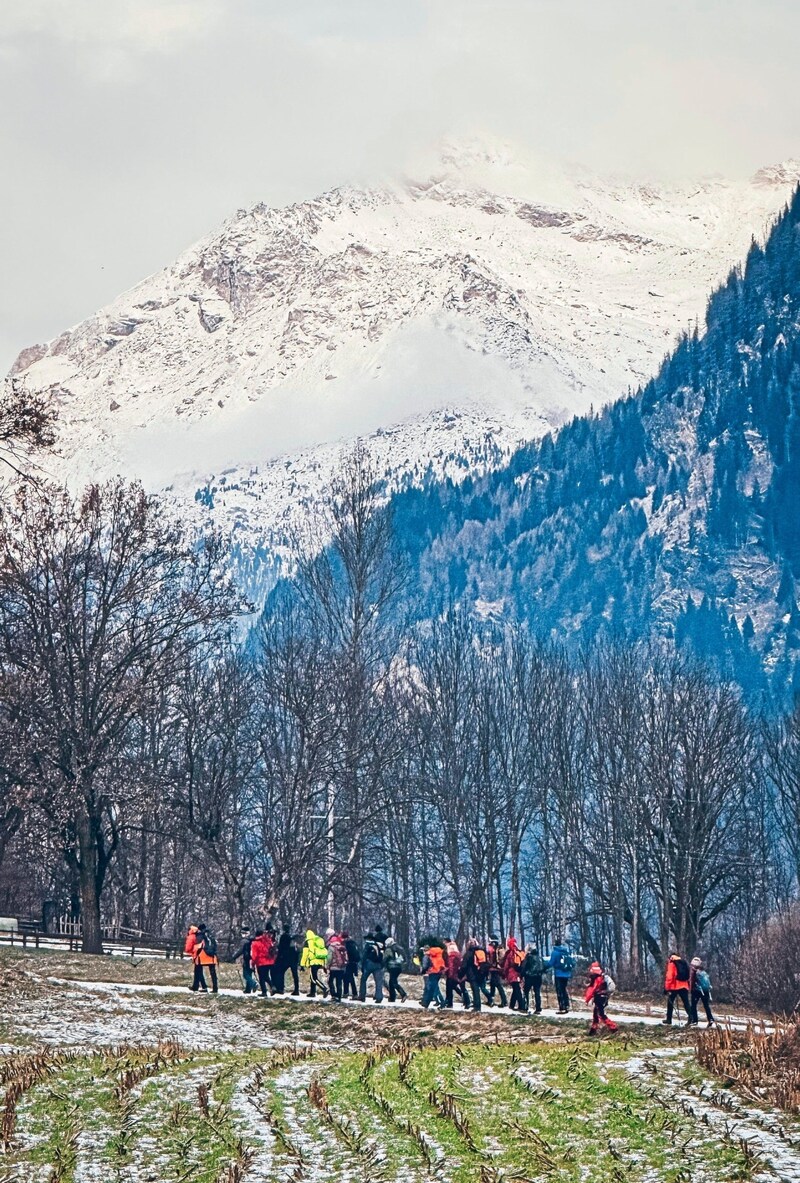 „Die Adventwanderungen sind eine wunderschöne Tradition und es war nach den Wetterprognosen, nicht auf das Stubeck zu gehen, auch wenn’s dann doch gegangen wäre“, so Johannes Stoxreiter von der Bergrettung Lieser-Maltatal. (Bild: Wallner Hannes)