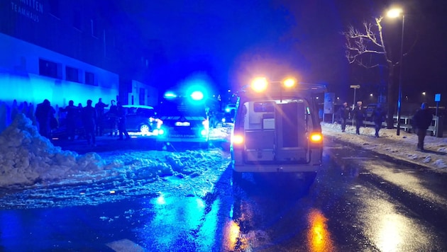 Rettungseinsatz an der Flugplatzstraße in Zell am See (Bild: FF Zell am See)