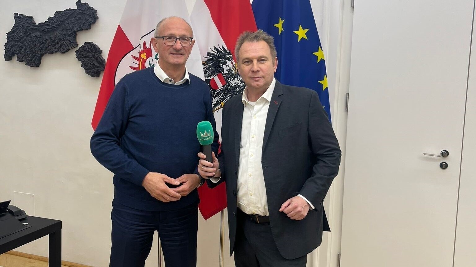 kronehit - Spendenaktion: LH Mattle macht 10.000 komplett! | krone.at